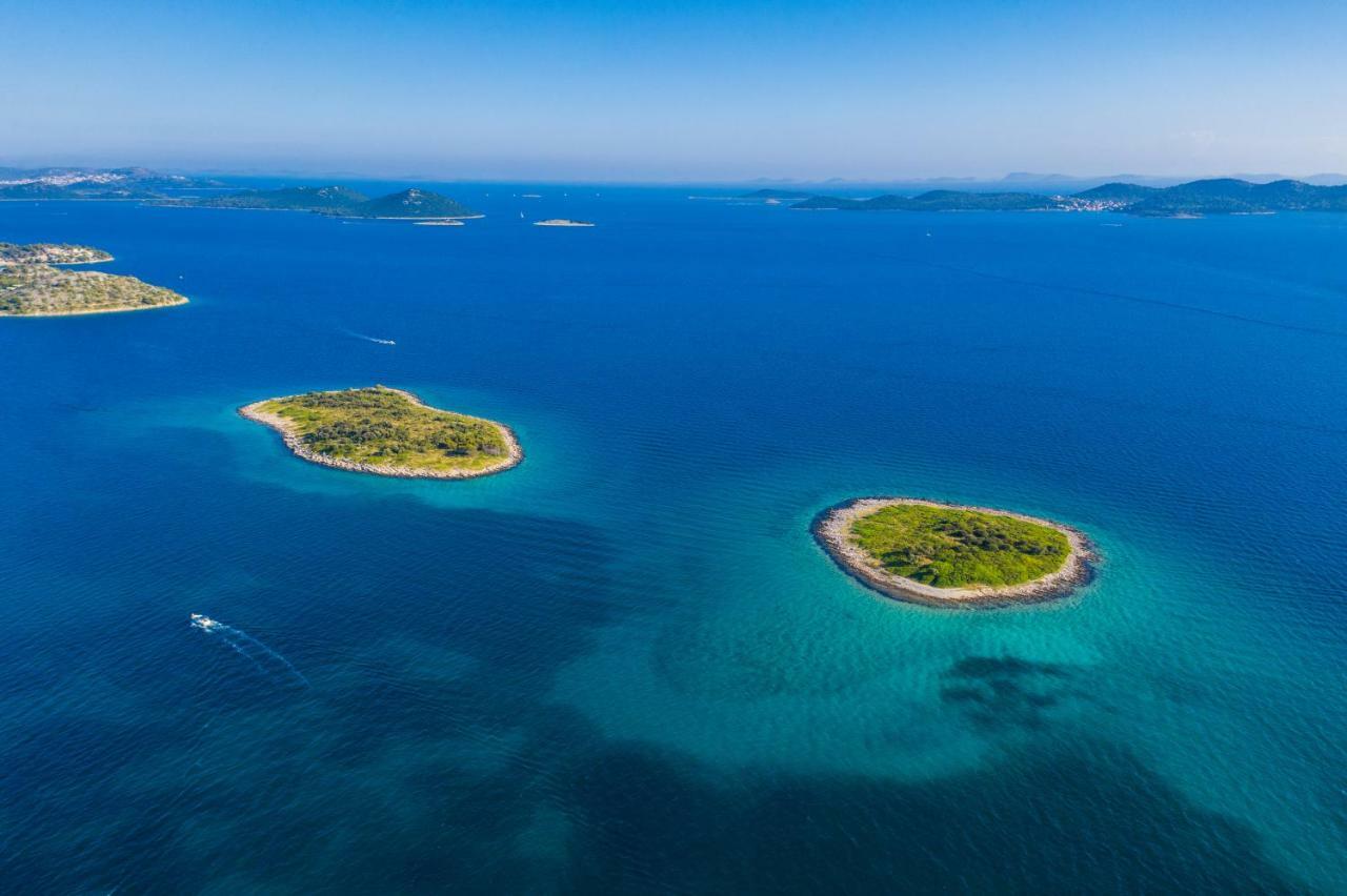 Отель Camp Bepo Пакоштане Экстерьер фото